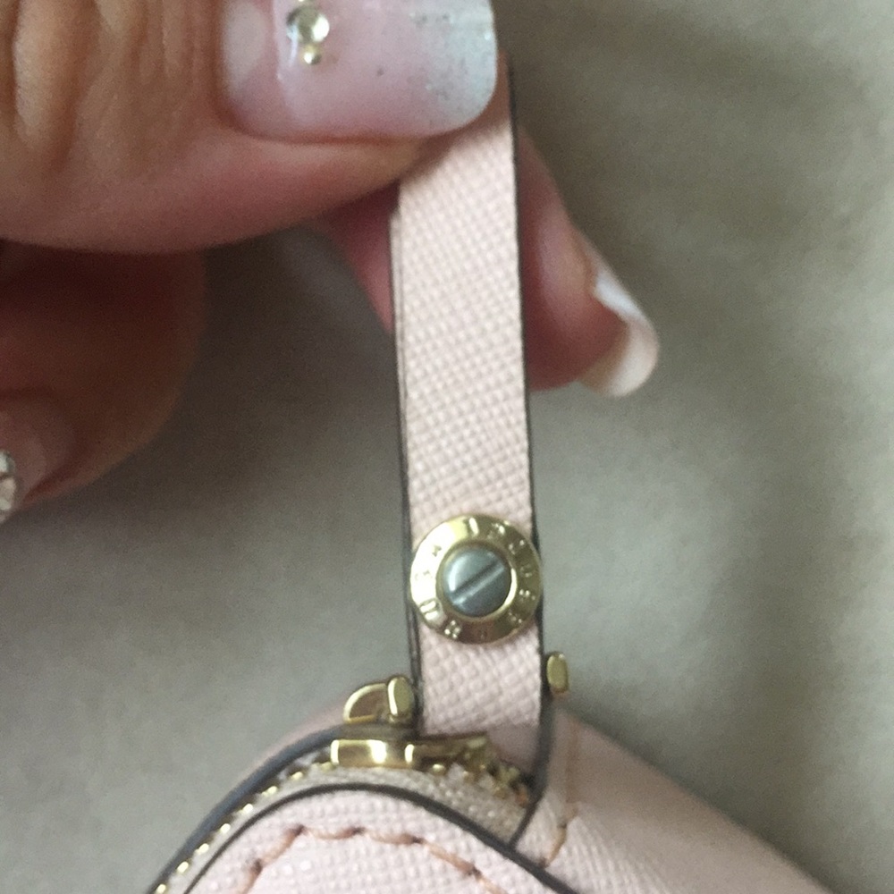 Henri Bendel West 57th Pill Box - Picture 2 of 8